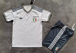2026 Italy away kids kit